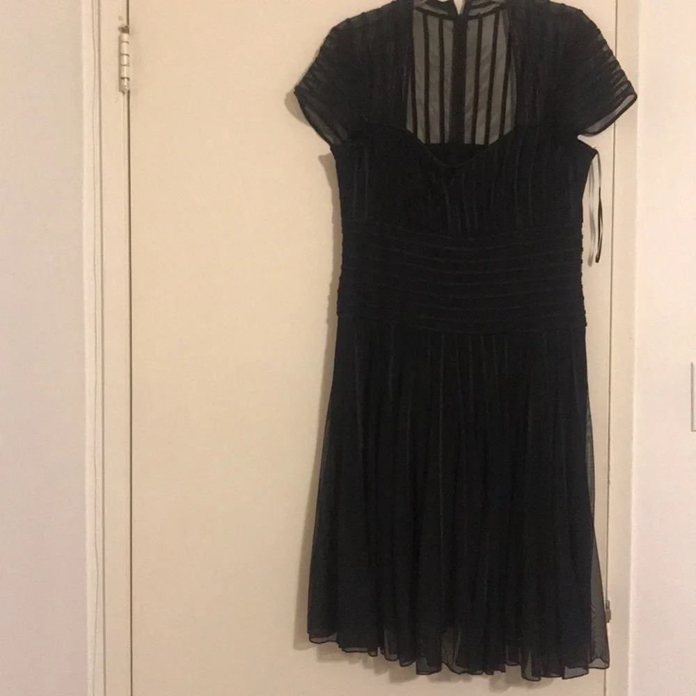 Dress ( JS Collection ) - Picture 2 of 9